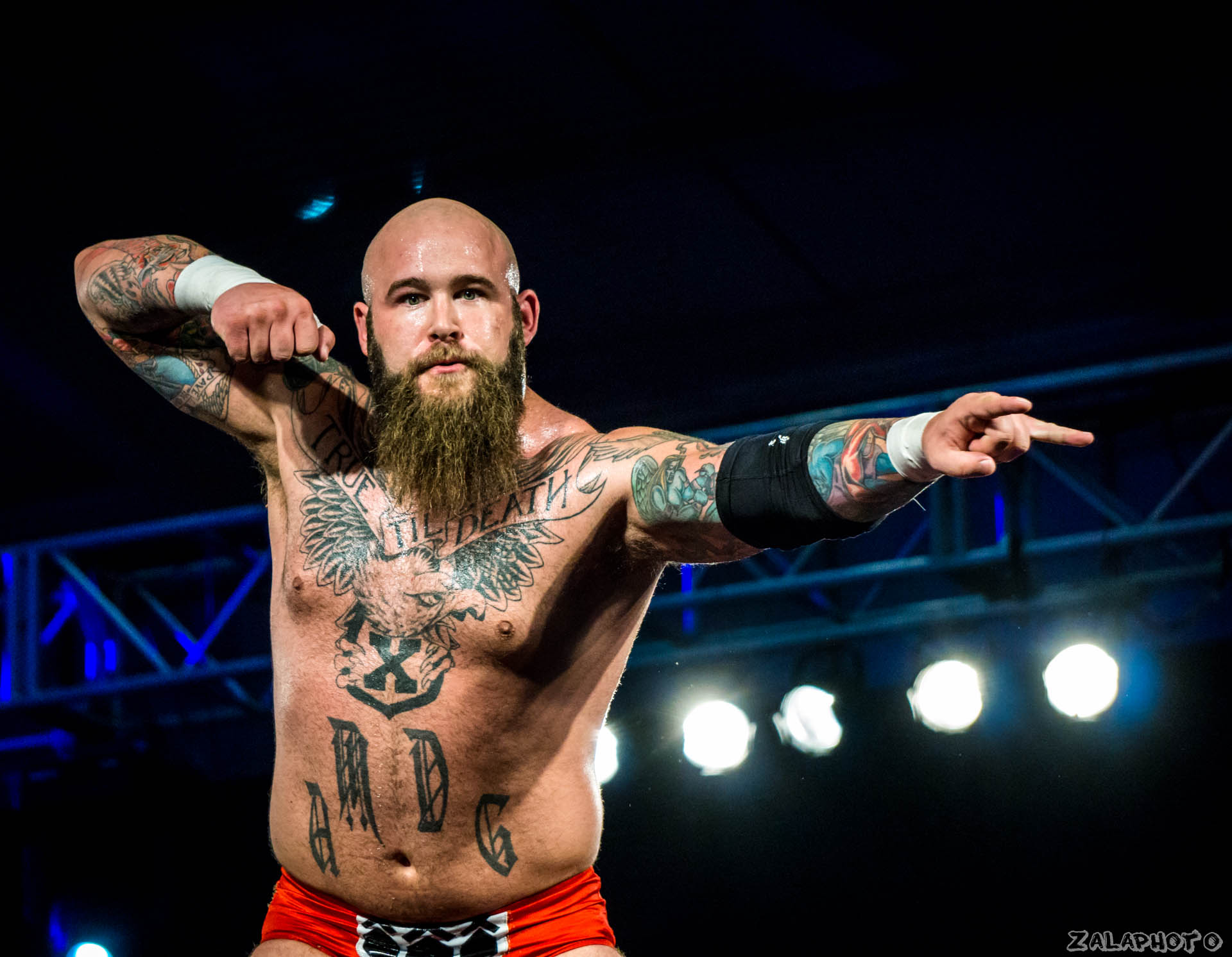 https://www.zalaphoto.com/wp-content/uploads/2015/12/Raymond-Rowe-of-War-Machine-1.jpg